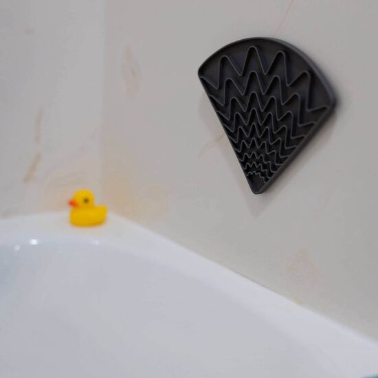 Silicone Triangle Licking Mat with Suction Image NaN