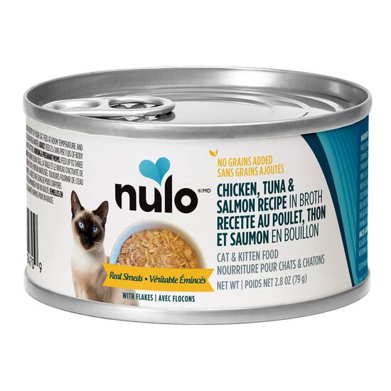 Nourriture humide sans grains au poulet, thon et saumon en bouillon pour chats et chatons, 79 g Image NaN