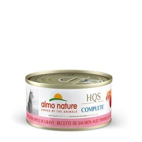 Canned salmon and apples for adult cats