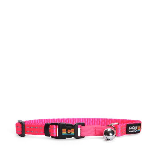 Vibrant pink reflective cat collar Image NaN