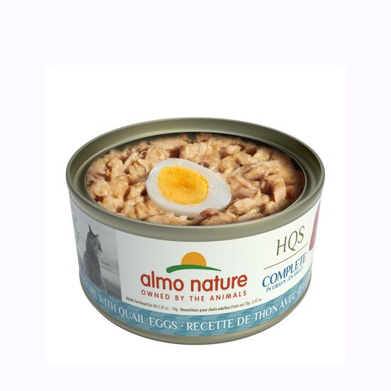 Nourriture humide pour chats, thon et œuf de caille en sauce Image NaN