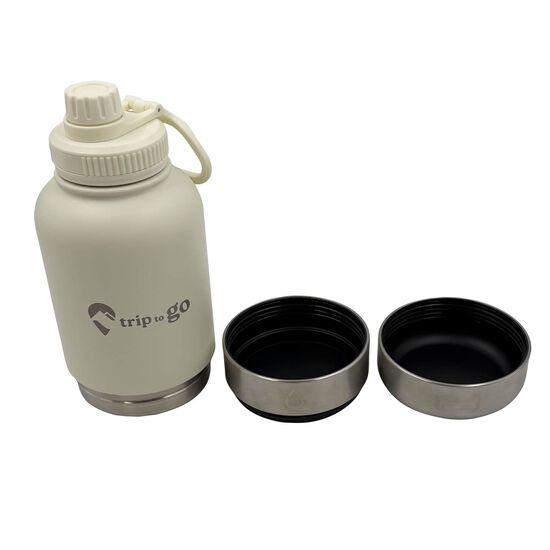 Portable 2-in-1 Water Bottle for Pets Image NaN