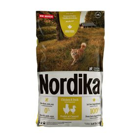 Barnyard Poultry Chicken and Duck Dry Food for Cats, 1.8 kg