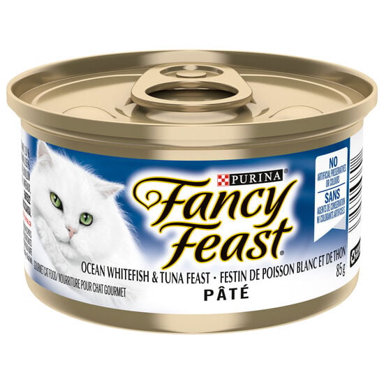 White fish and tuna wet food for adult cats Image NaN