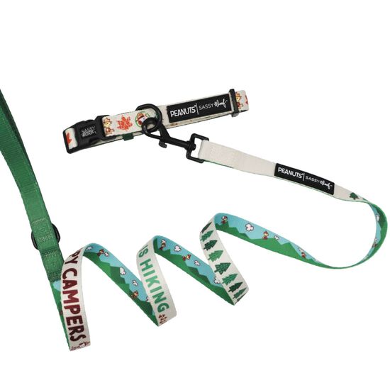 Ensemble de promenade Peanuts&trade; Beagle Scouts pour chiens Image NaN