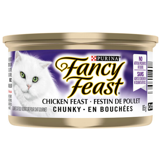 Chicken chunks wet food for adult cats Image NaN