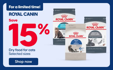 Royal Canin promotional banner advertising 15% savings for a limited time on selected dry cat food formats. The image features three Royal Canin cat food bags and a “Shop Now” button.