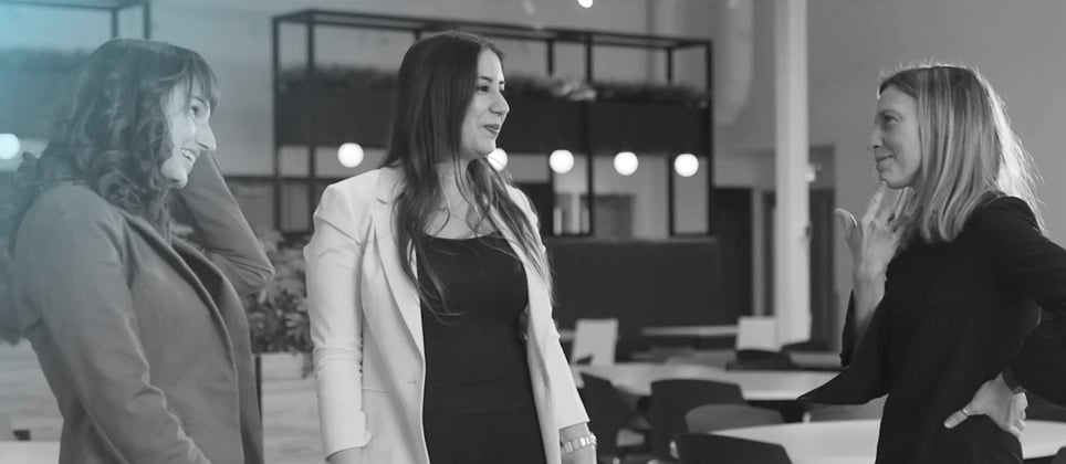 Les femmes derri&egrave;re Mondou